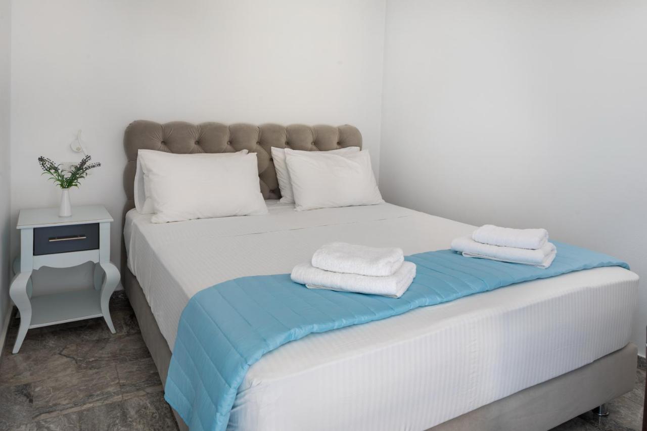 Plori - Molos Apartments Loutró Eksteriør bilde
